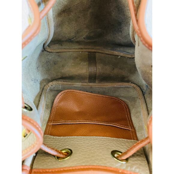 Rare Vtg Dooney and Bourke taupe AWL leather pebble bucket, duffle shoulder bag - Picture 9 of 9